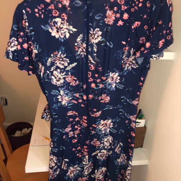 Blue floral wrap dress - Picture 4 of 4